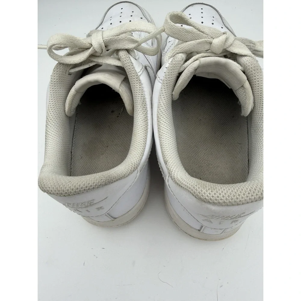 Nike Air Force 1 '07 DD8959-100 White Leather Sneakers Men's Size 9 Shoes.  1774